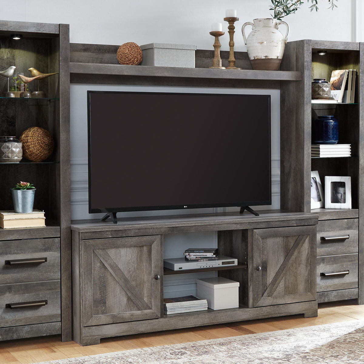 Wynnlow - Home Entertainment Set