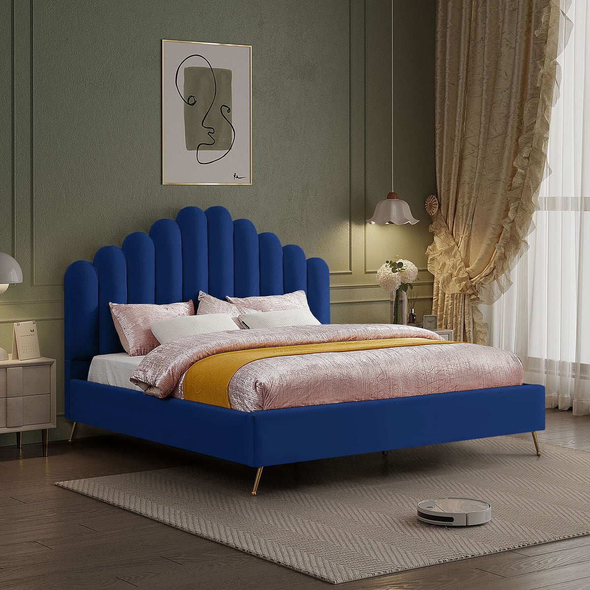 Lily - Bed