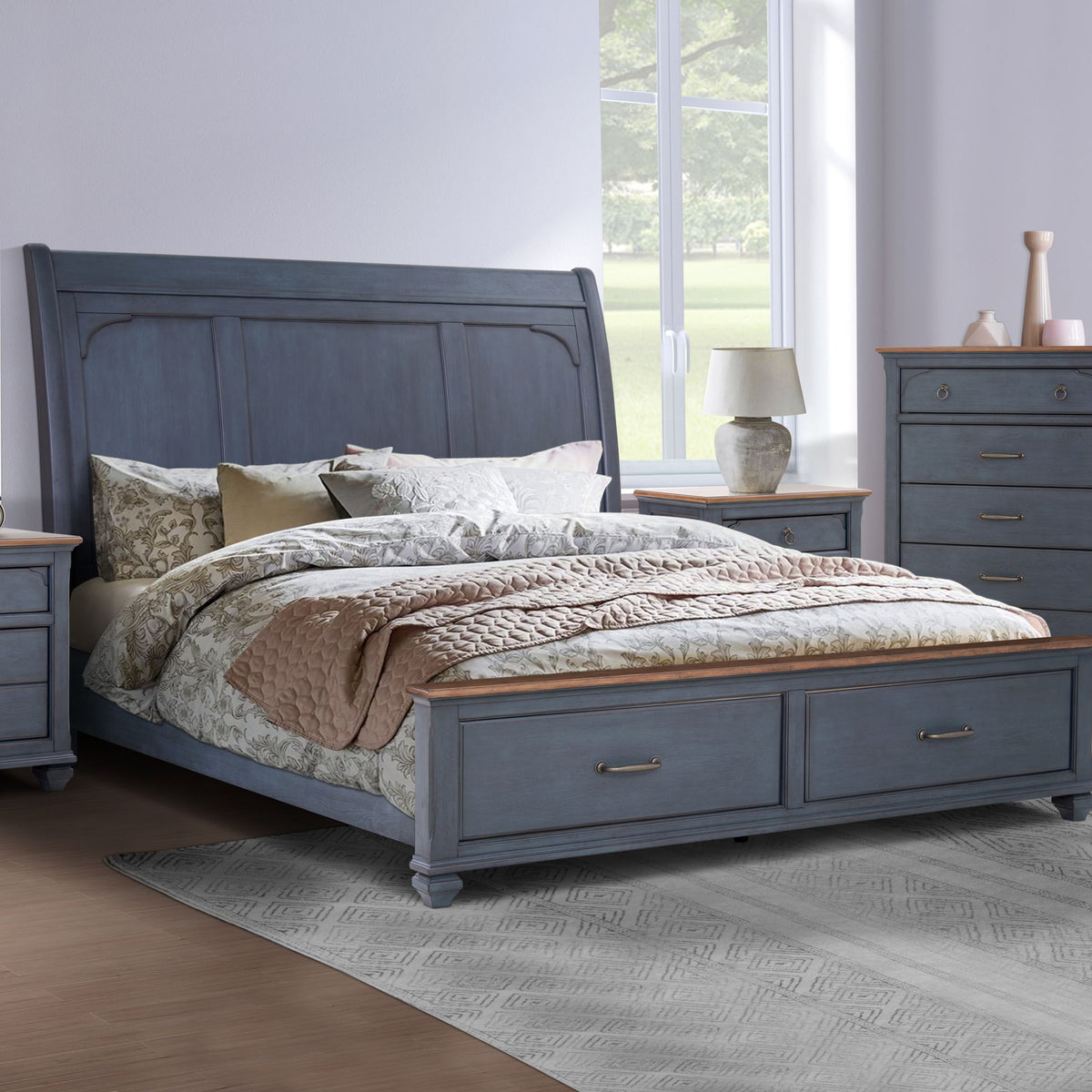 Americana - Sleigh Bed