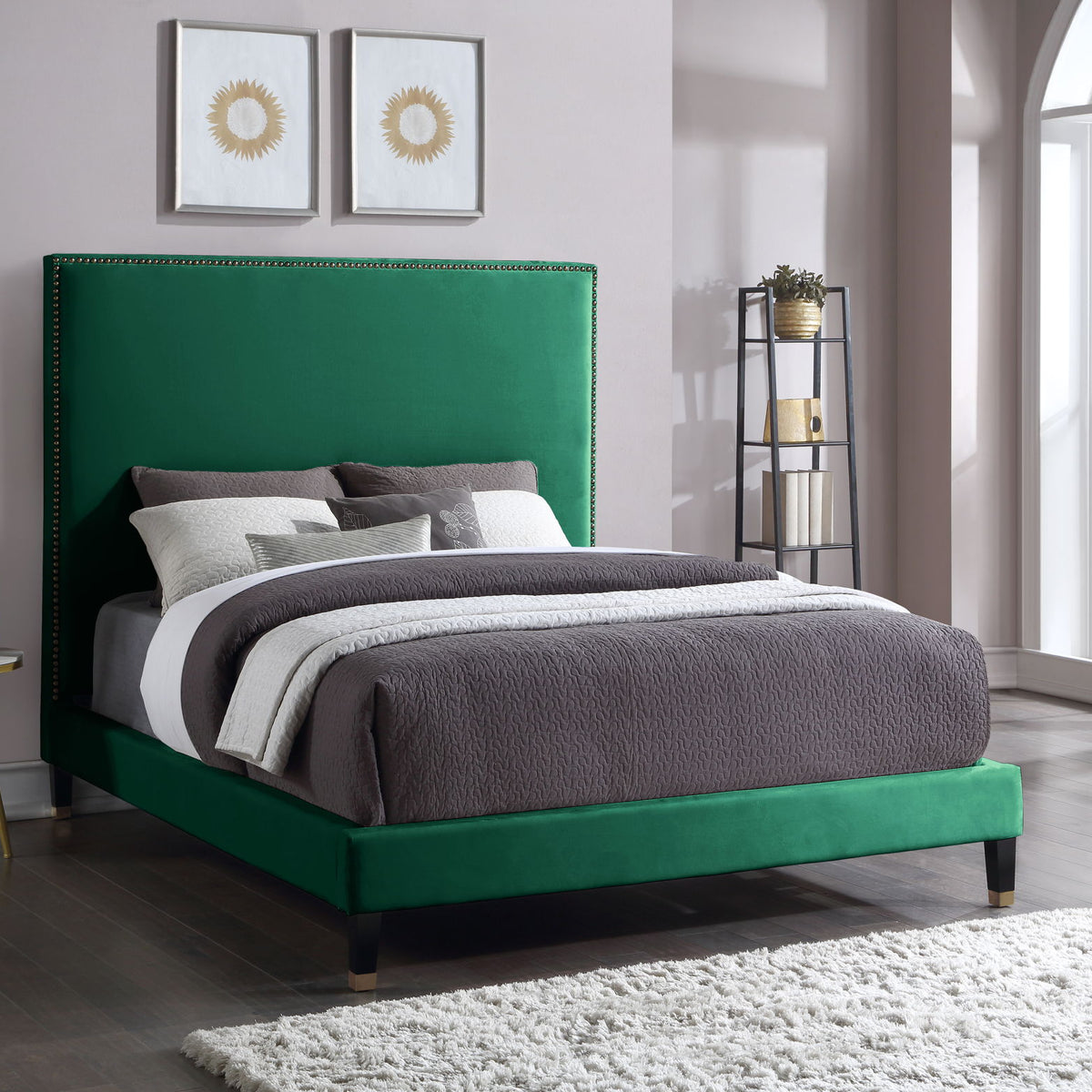 Harlie - Bed