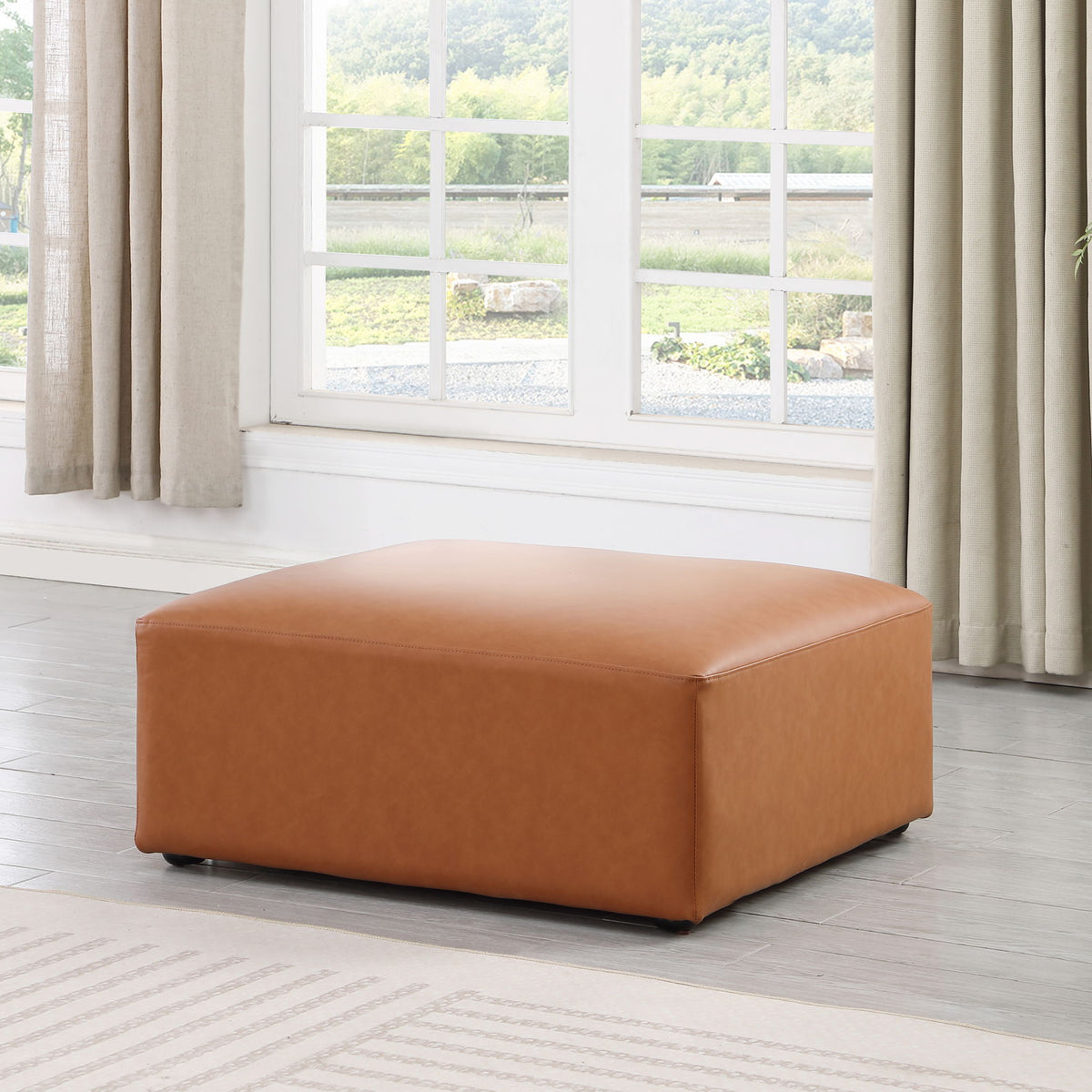 Cube - Ottoman - Cognac