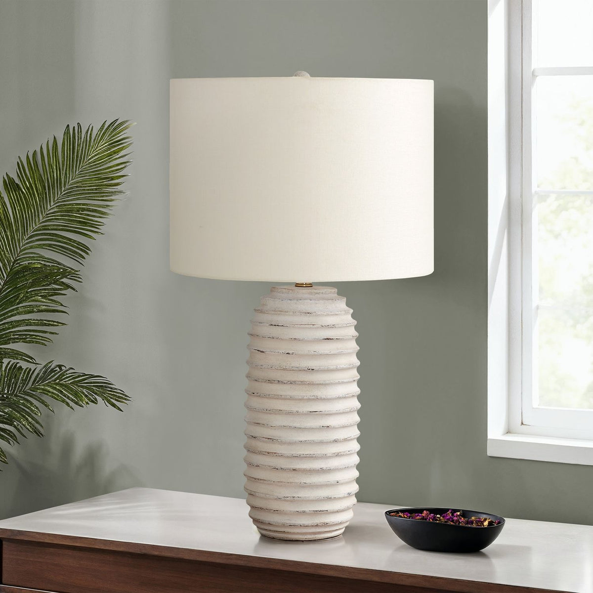Lighting, Table Lamp, Resin, Transitional - Cream