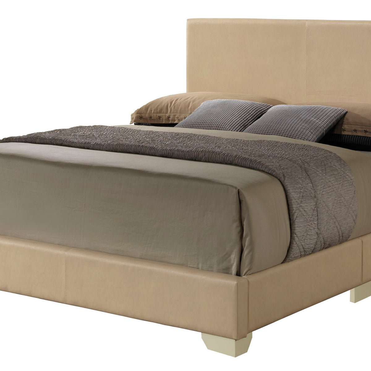 Elegant Platform Bed For Relaxed Spaces