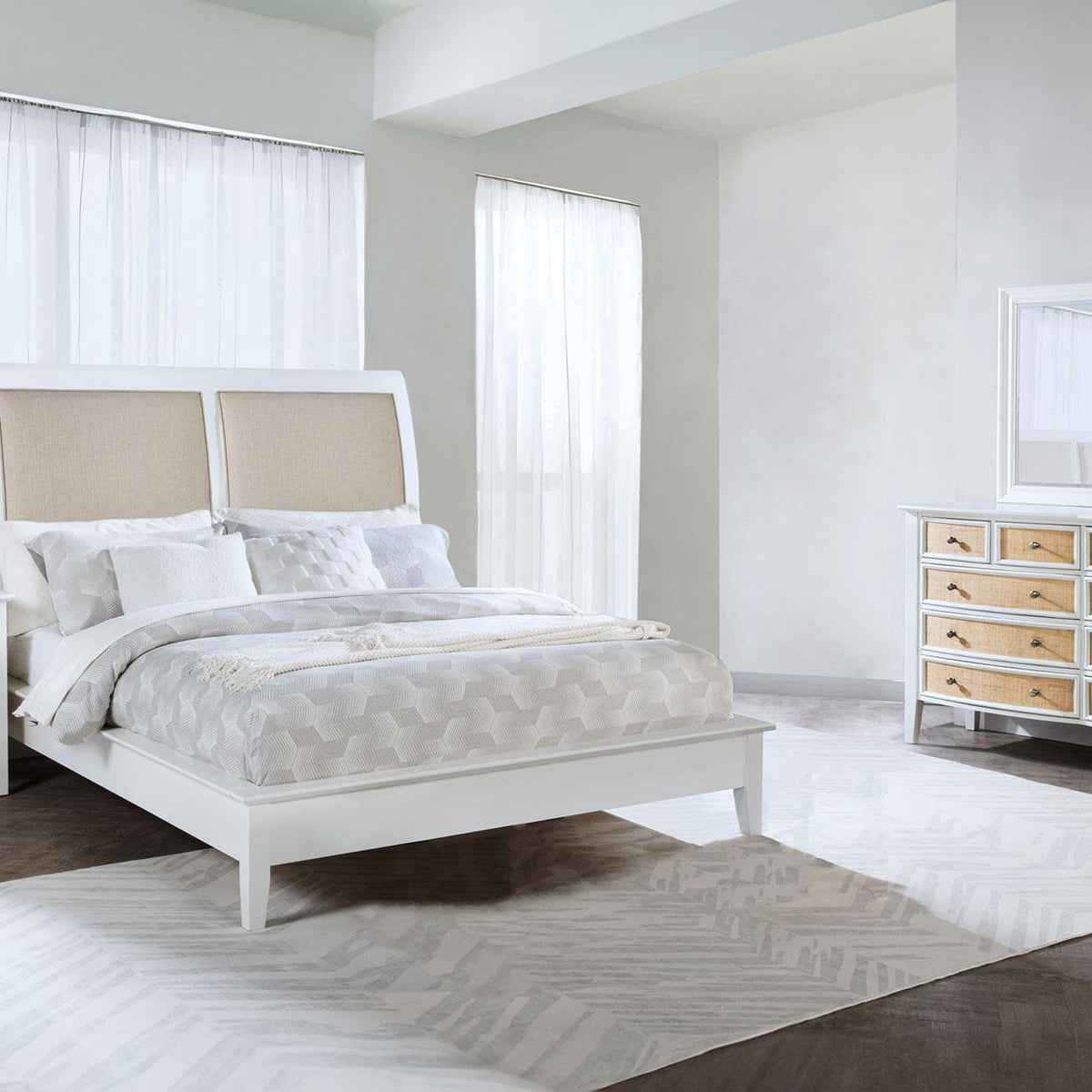 Bexhill 4-piece California King Bedroom Set White