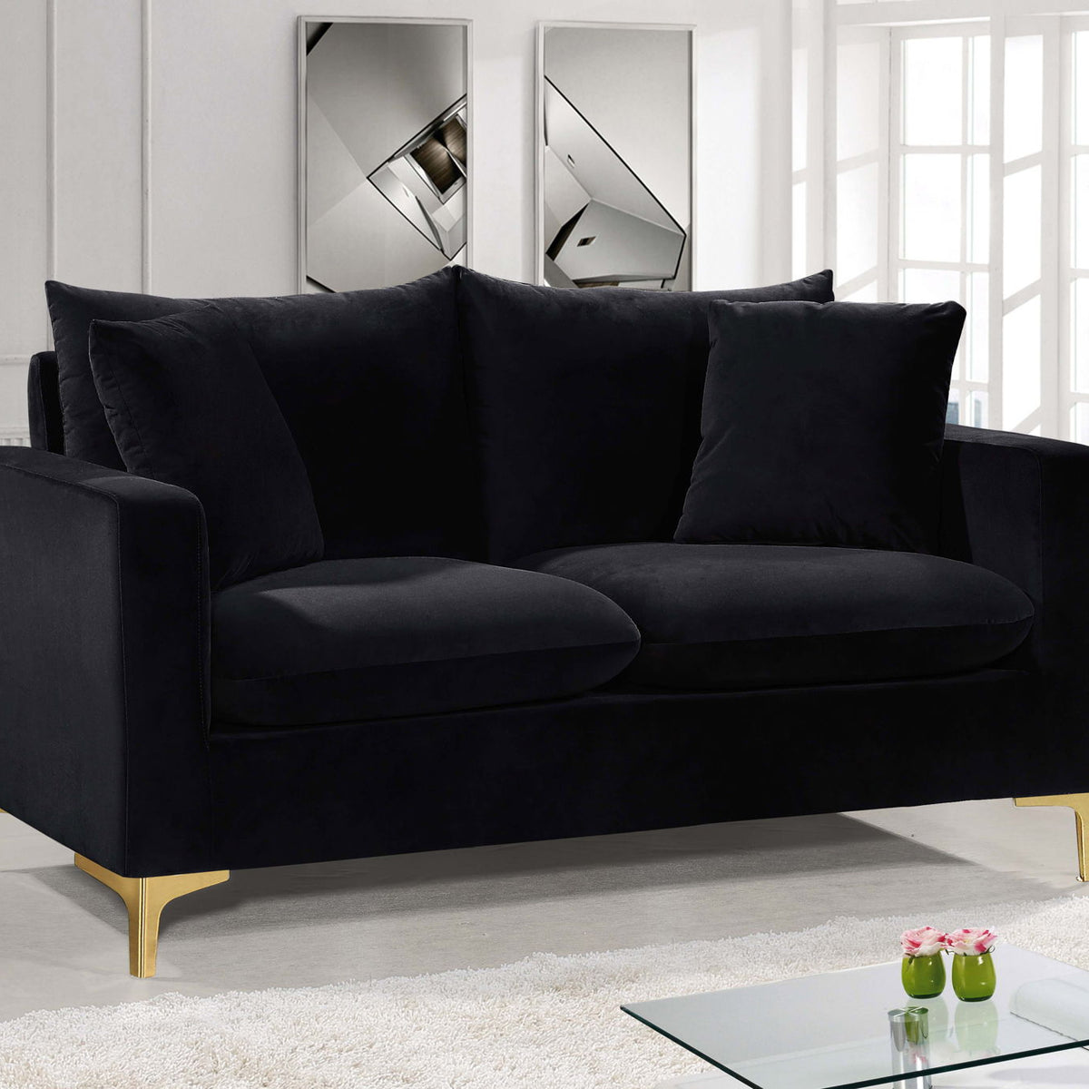 Naomi - Loveseat