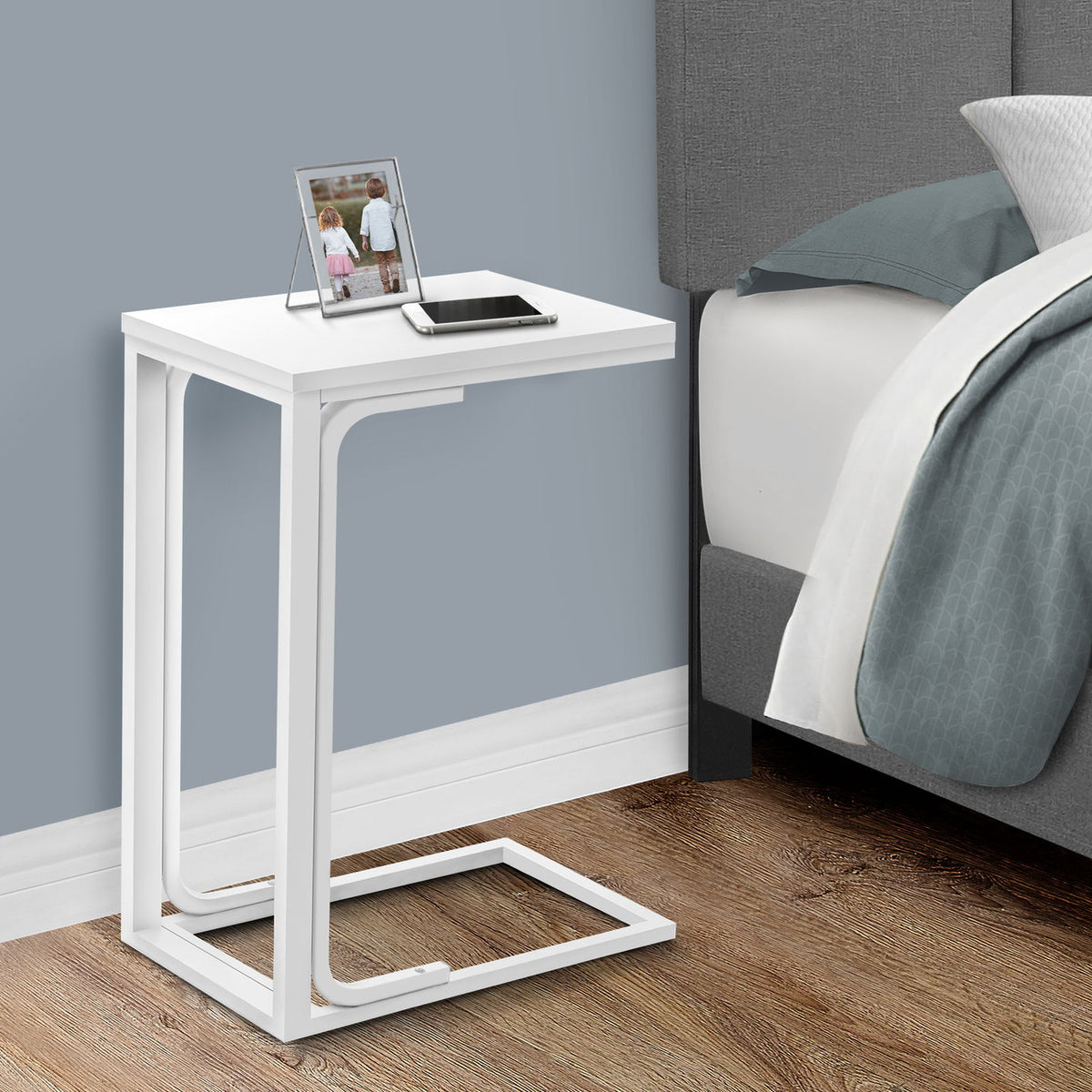 Accent Table, C - Shaped Modern Desig