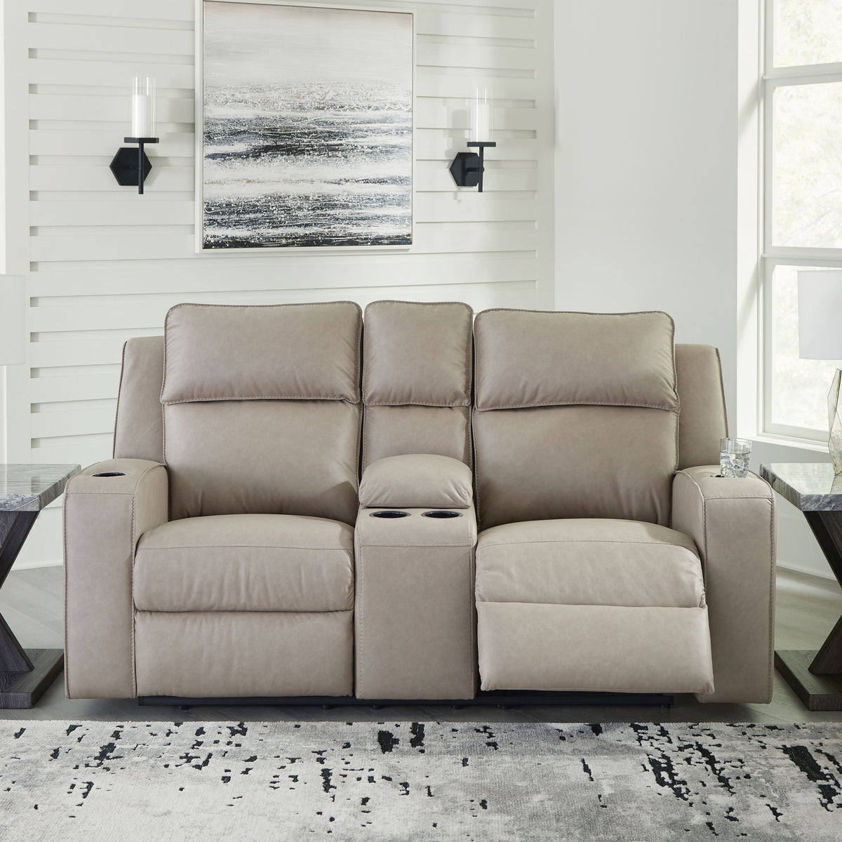 Lavenhorne - Dbl Rec Loveseat W/Console - Pebble