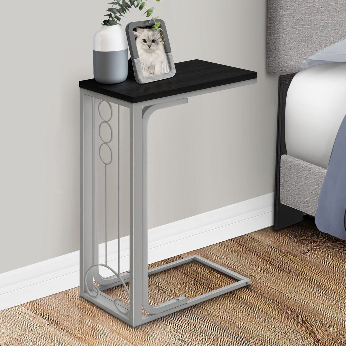 Elegant Accent Table, C - Shaped, Transitional