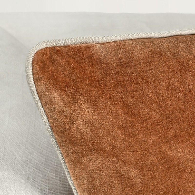 Heirloom Velvet - SLD Pillow