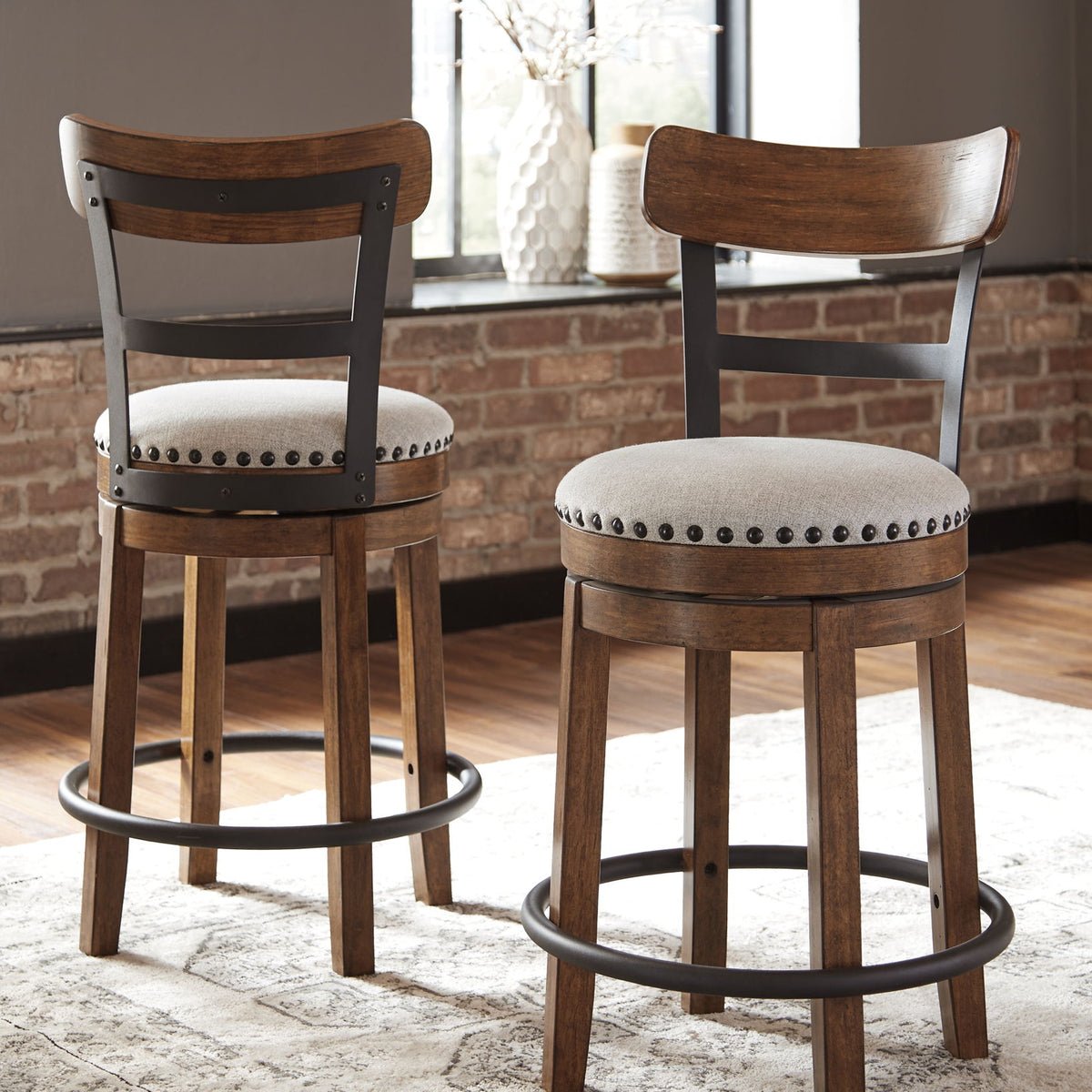 Valebeck - Full Back Swivel Stool