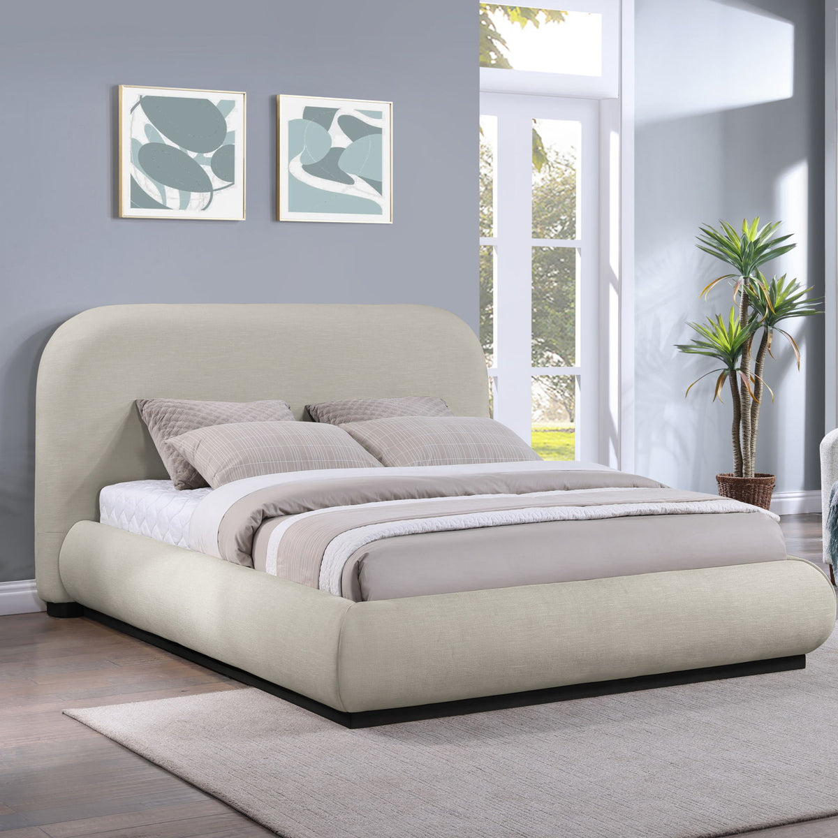 Vaughn - Chenille Bed With Black Base