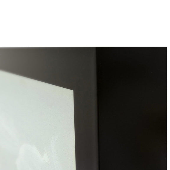 Bicycle wall painting corner with dark edge and light background