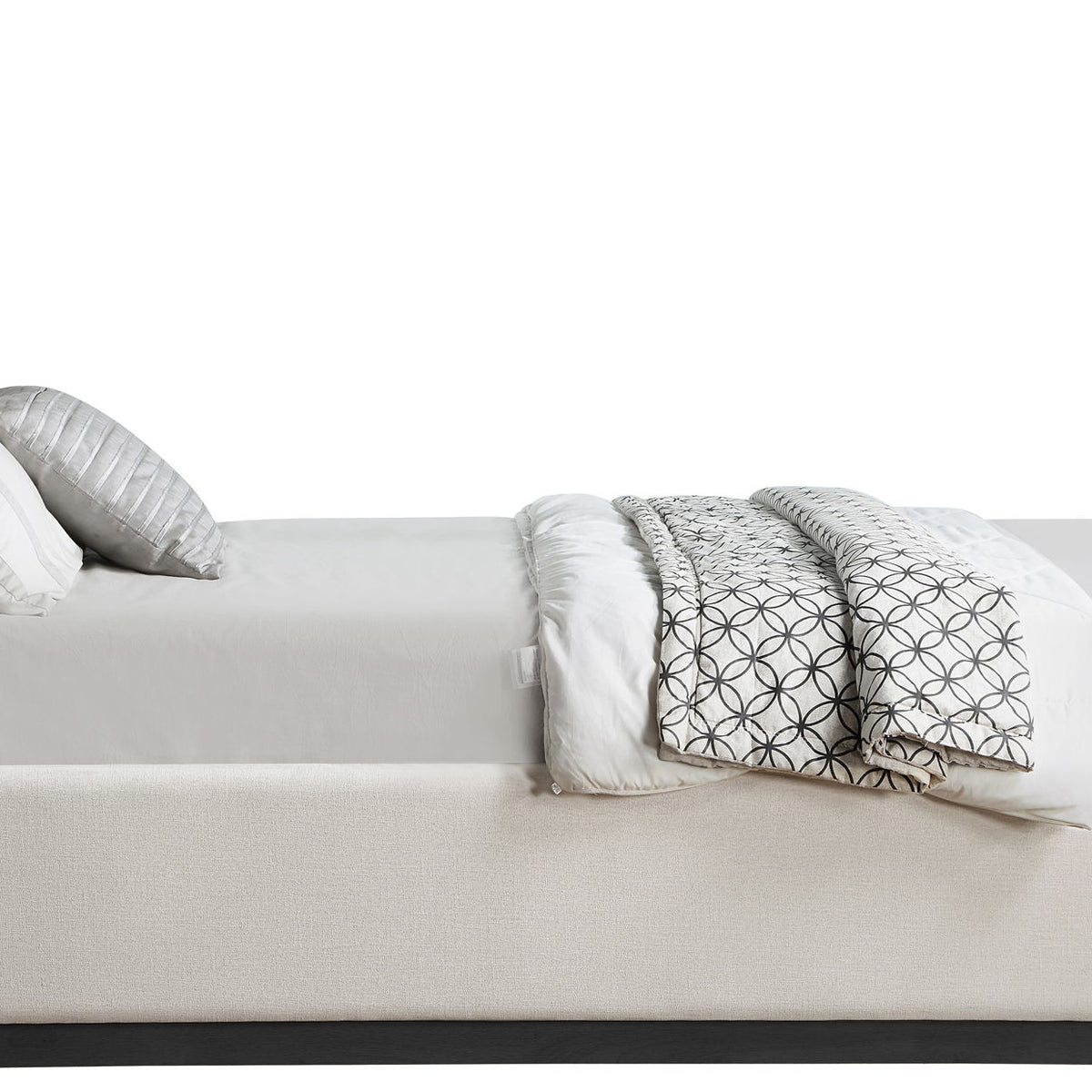 Flynn - Bed