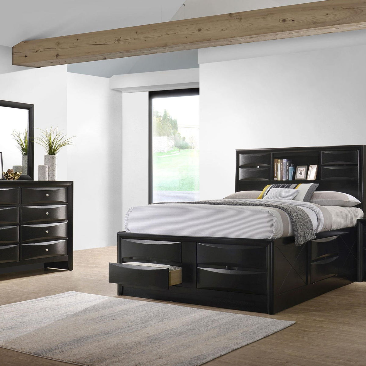 Briana 4-piece Eastern King Bedroom Set Black