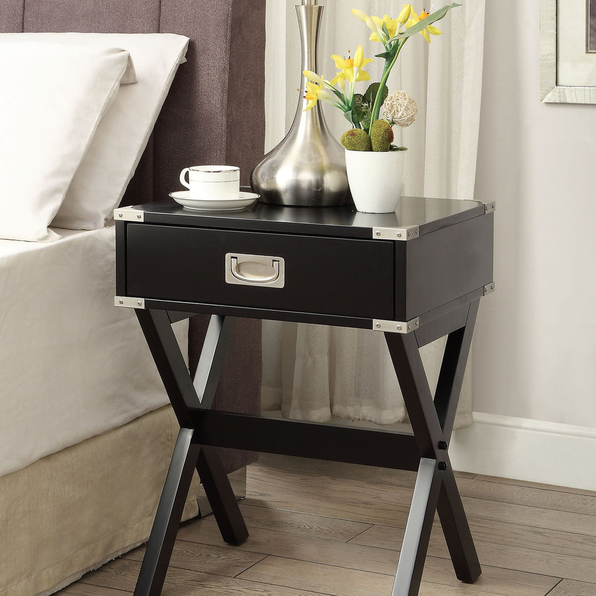 Babs - Accent Table