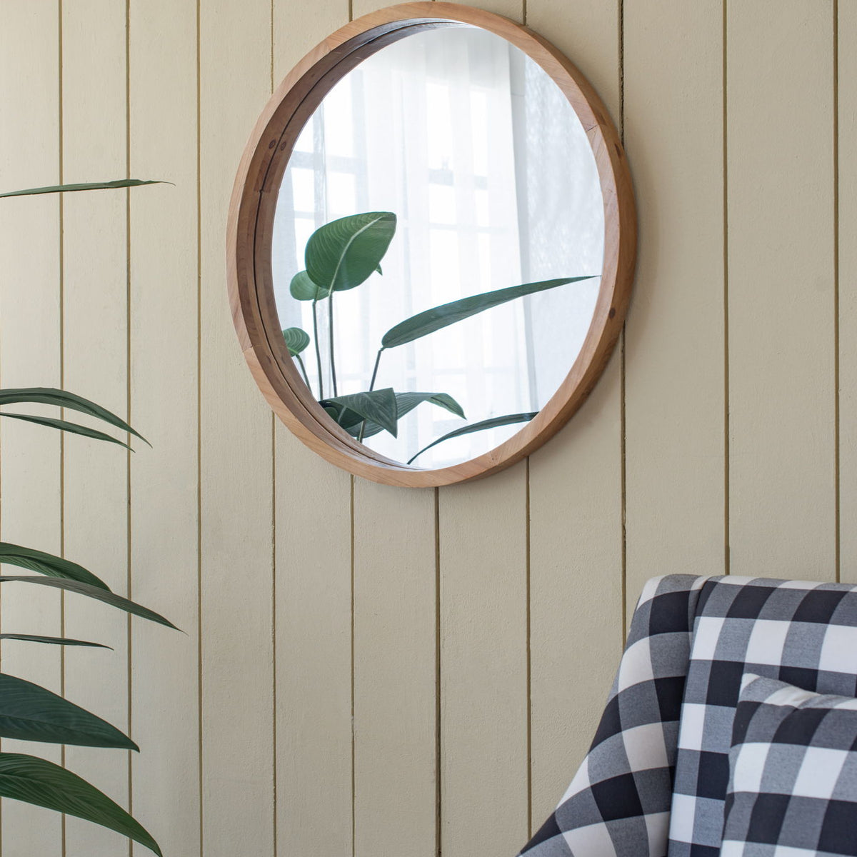 Wood Round Mirror, Farmhouse Decor Style Circle Wall Mirror For Living Room Bathroom Entryway - Brown