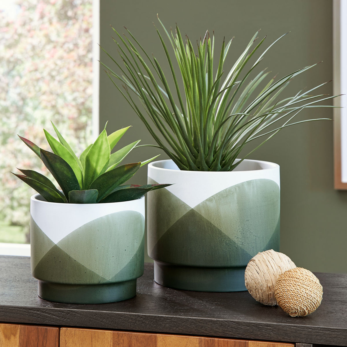 Ardenridge - Green / White - Planter Set (Set of 2)