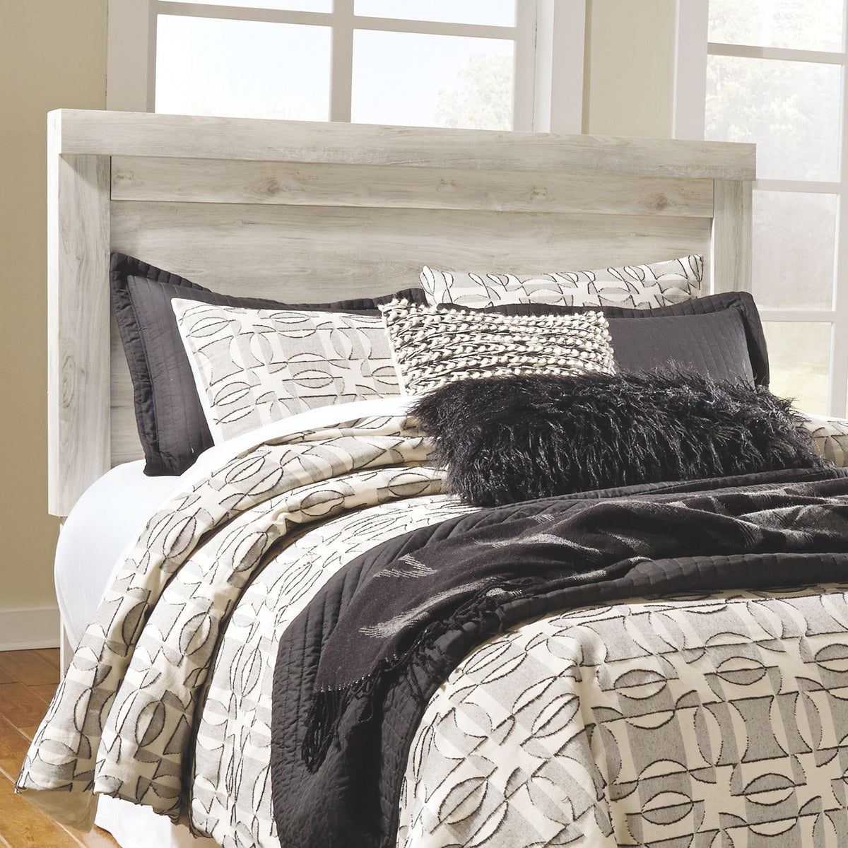 Bellaby - Panel Headboard With Bolt On Metal Frame