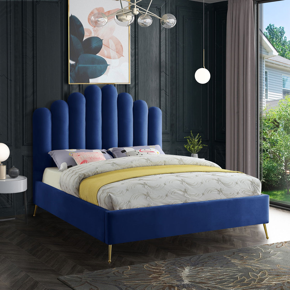 Lily - Bed