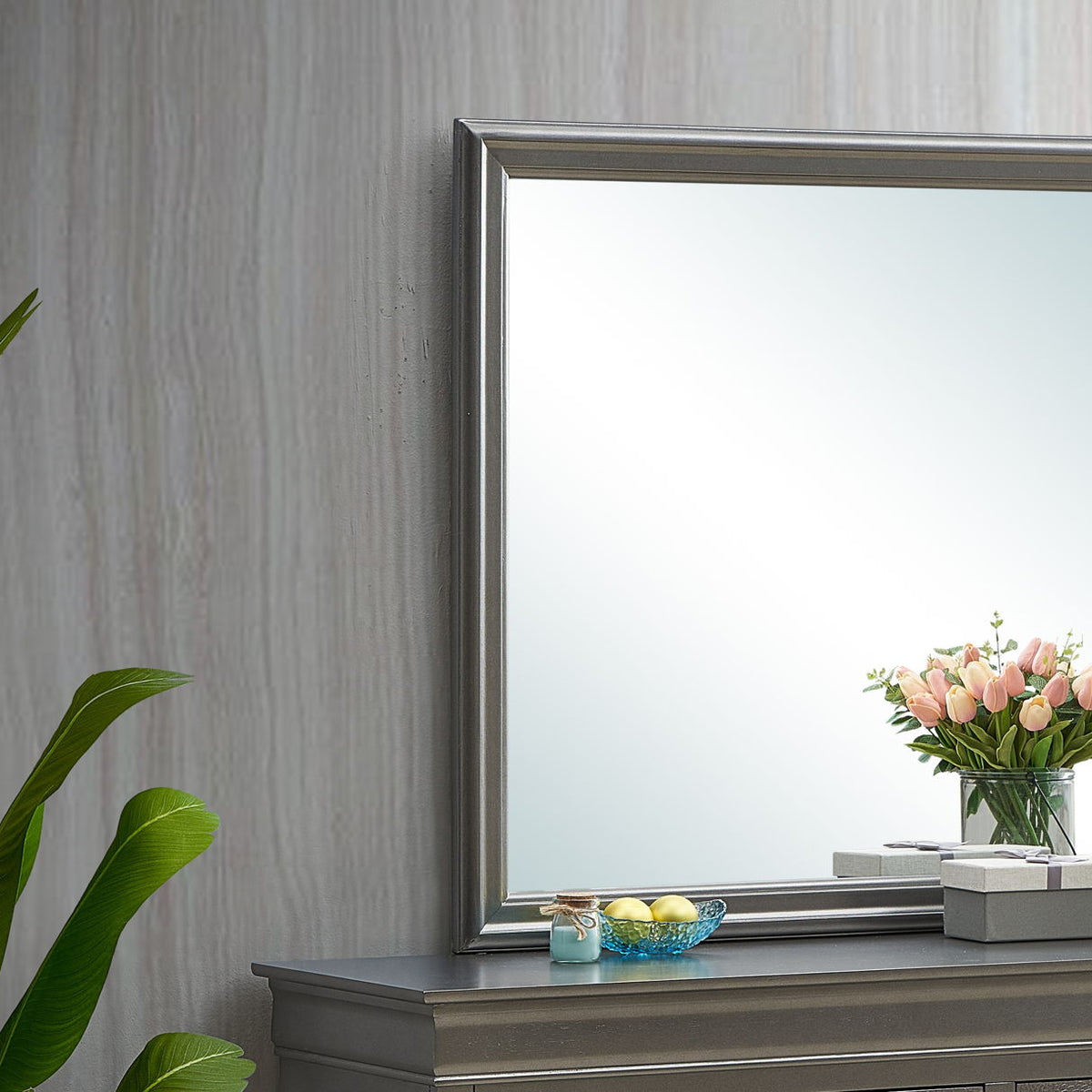 Traditional Wall Mirror For Any Space