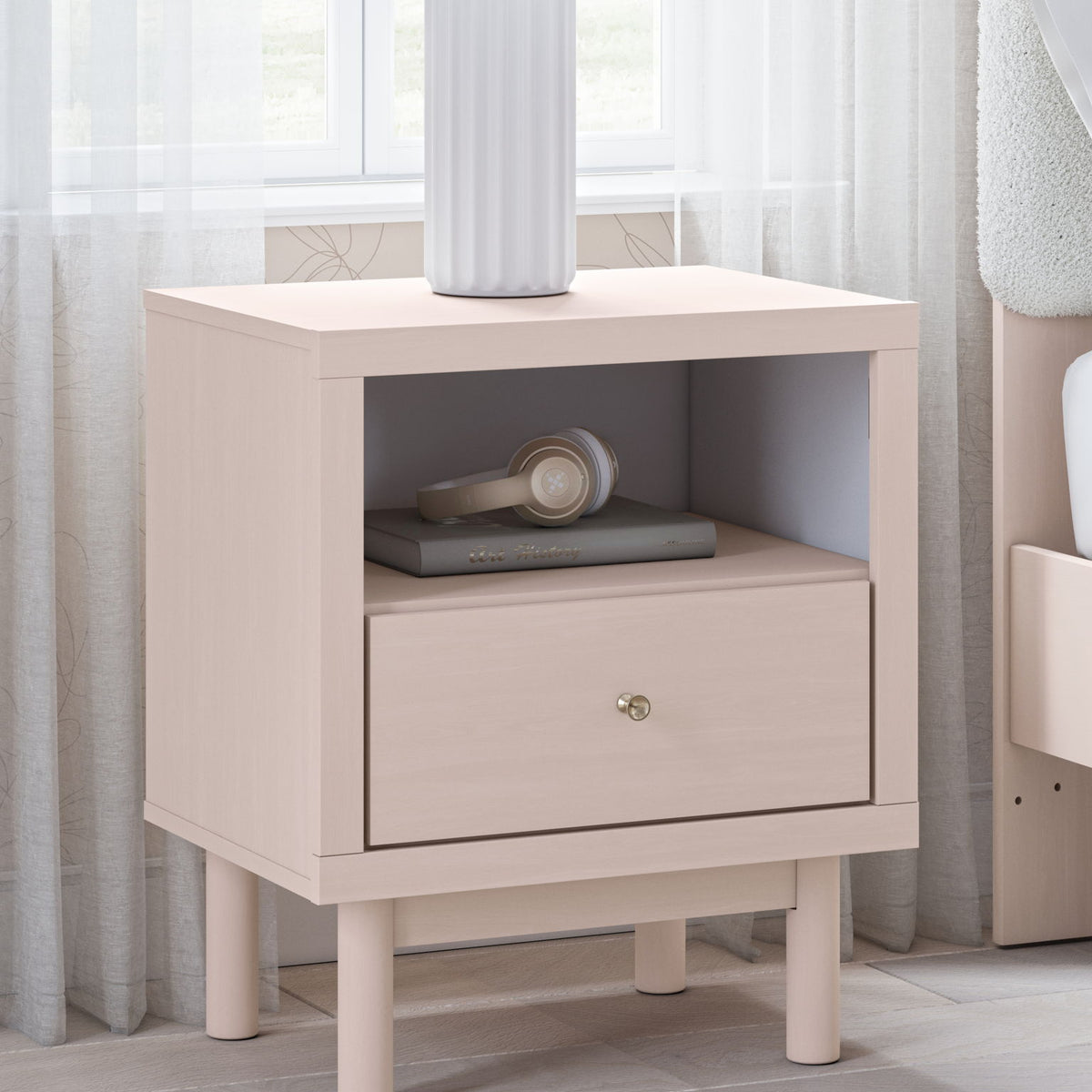 Wistenpine - One Drawer Night Stand - Blush