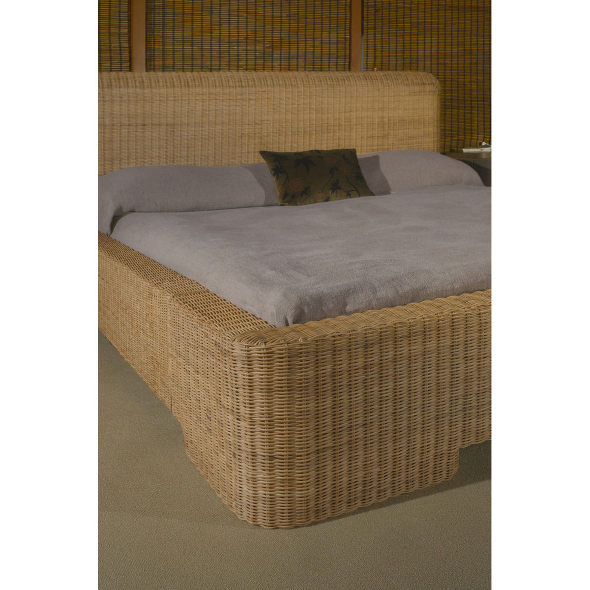 Claudia - Queen Bed - Natural
