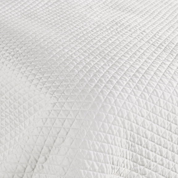 White diamond-quilt comforter set with textured grid pattern