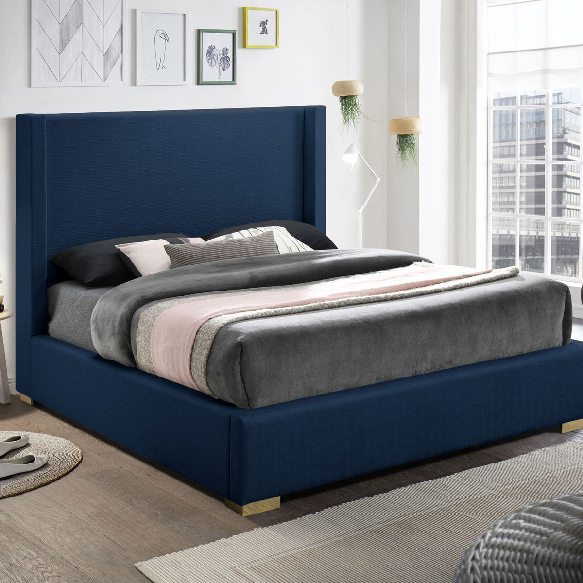 Royce - Bed