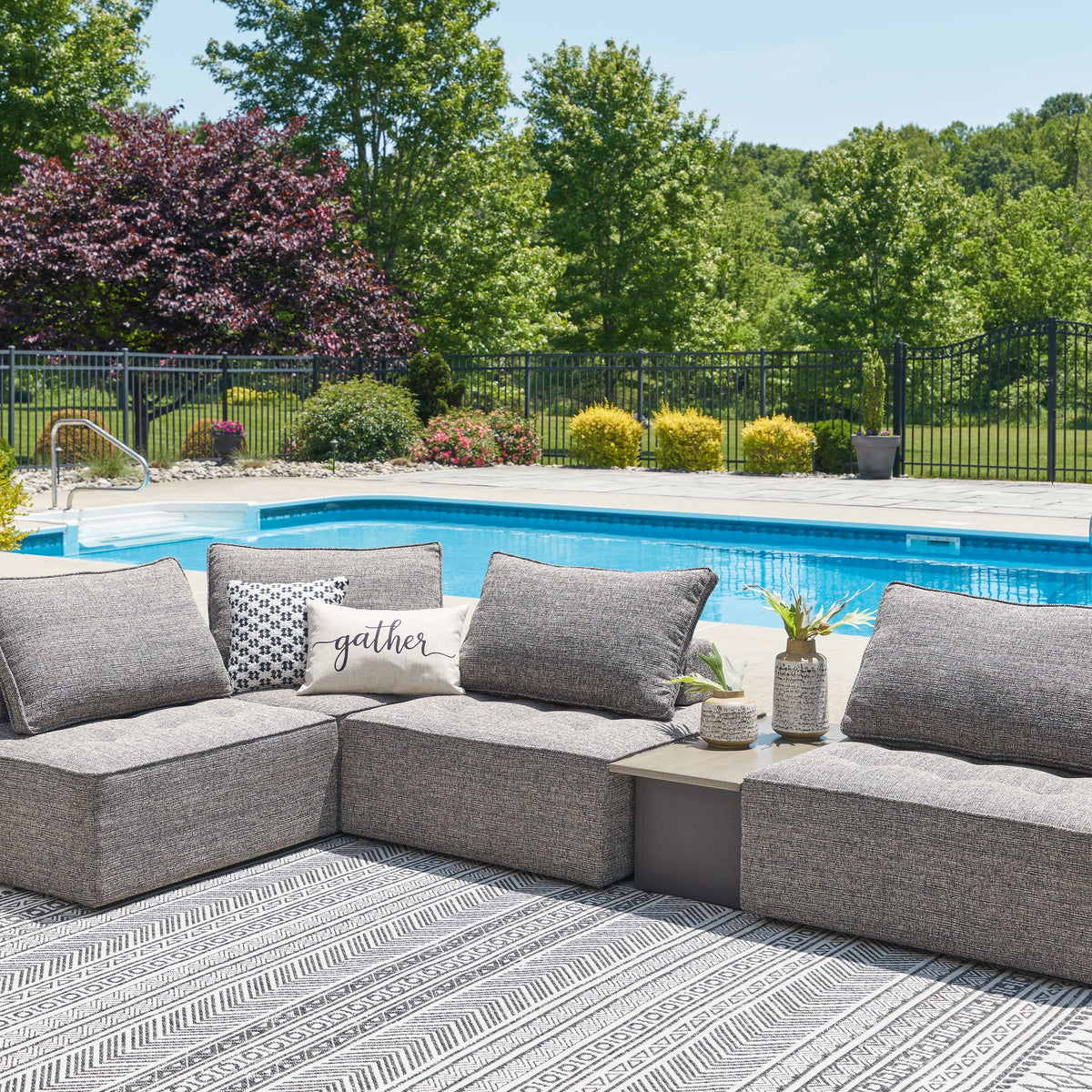 Bree Zee - Outdoor Sectional