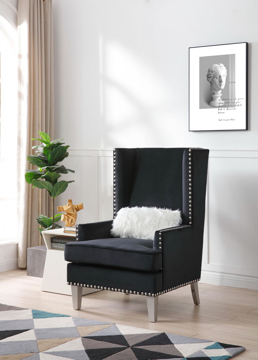 Elegant Traditional Accent Chair