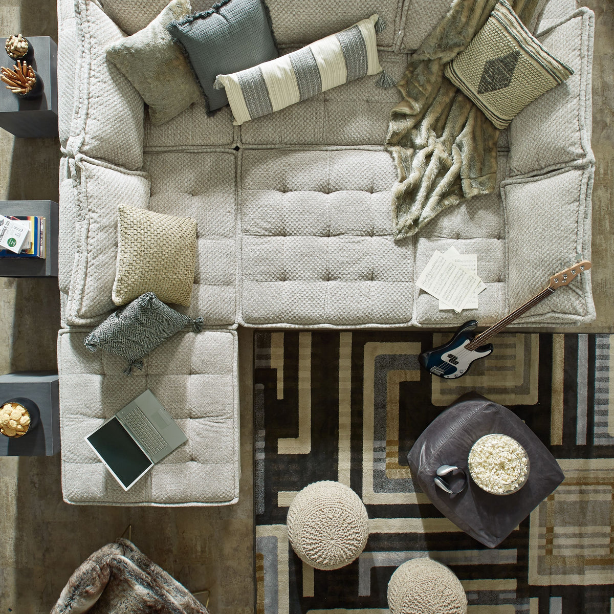 Bales - Sectional