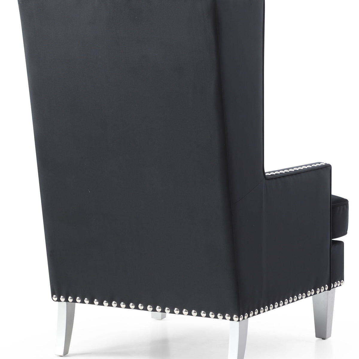 Elegant Traditional Accent Chair