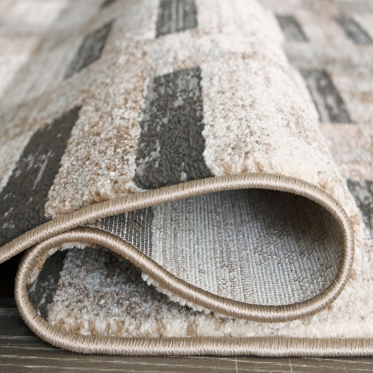 Alstone - Rug