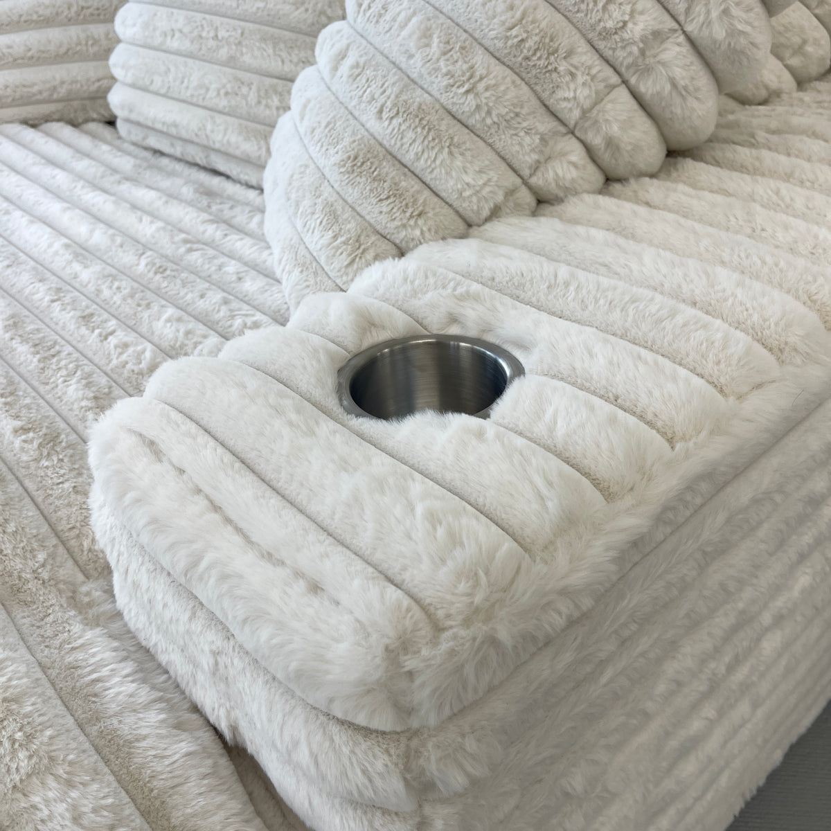 The “Appa” Comfy Chaise Lounge Chair