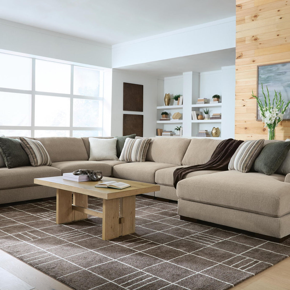 Linenhause - Sectional