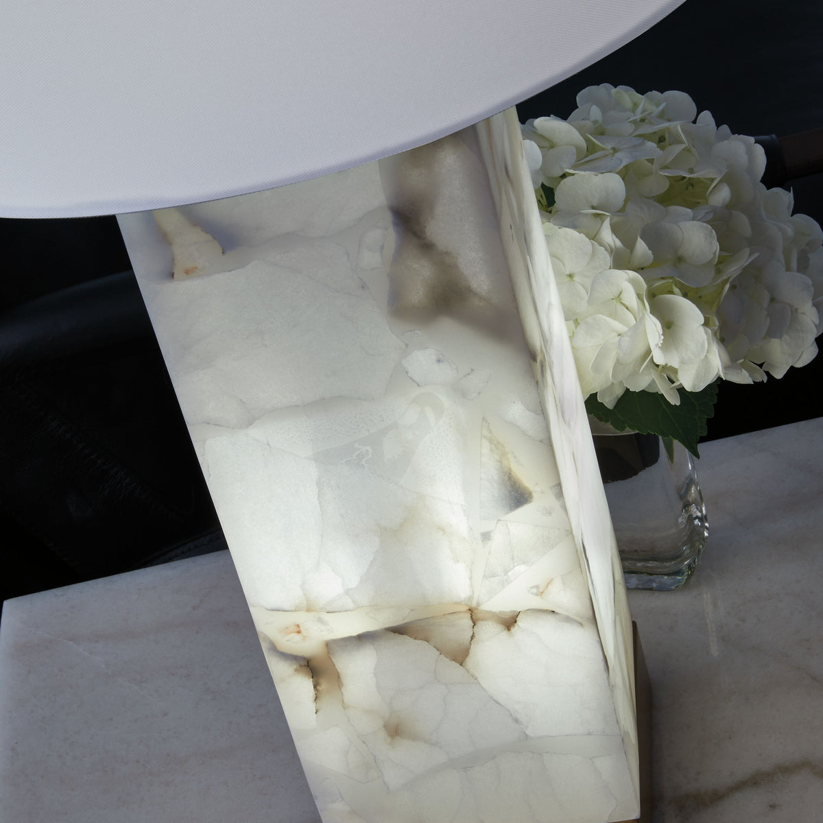 Linderfield - Alabaster Table Lamp - White / Gold Finish