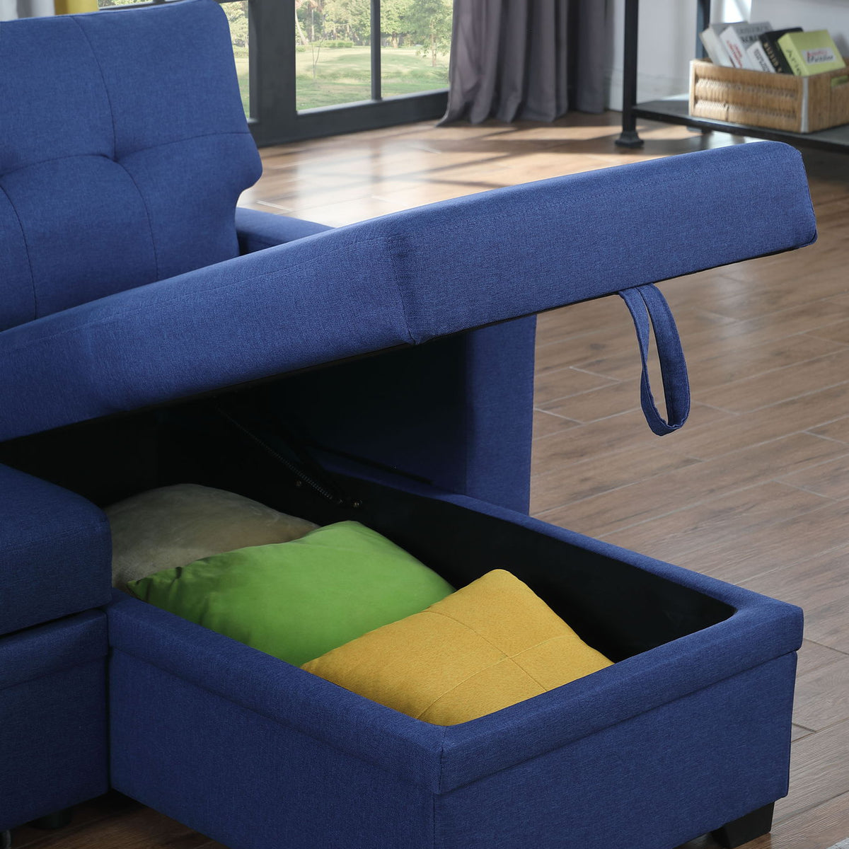 Upholstered Pull Out Sectional Sofa With Chaise