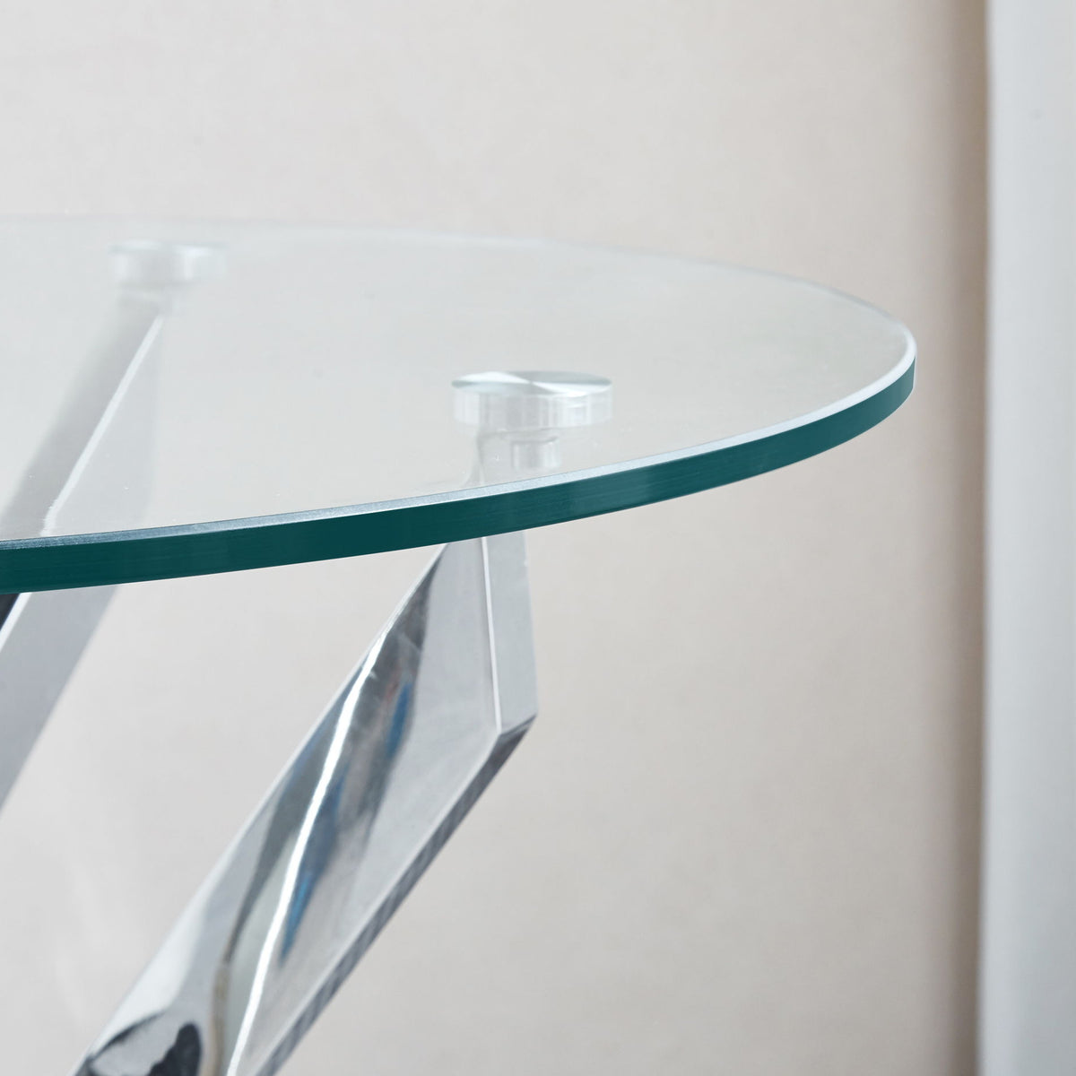 Modern Round Tempered Glass Table With Chrome Legs