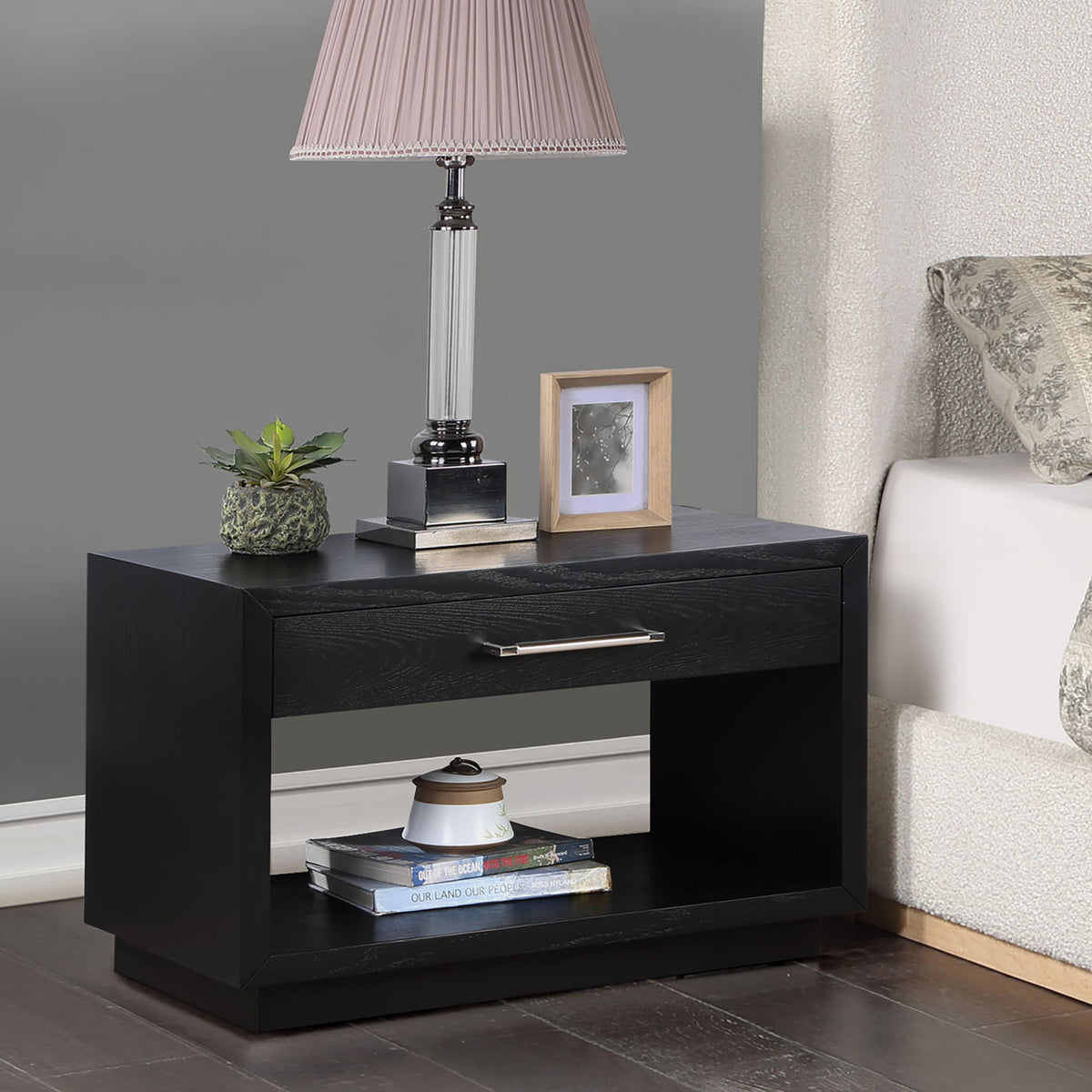 Avery - Night Stand