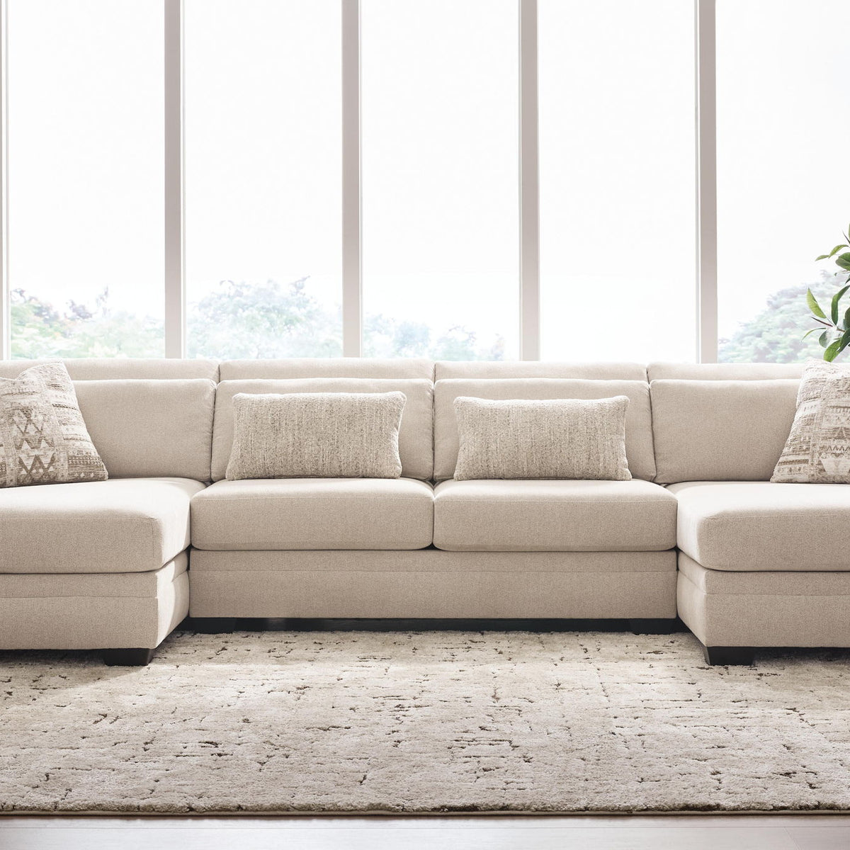 Mandi Point - Sectional