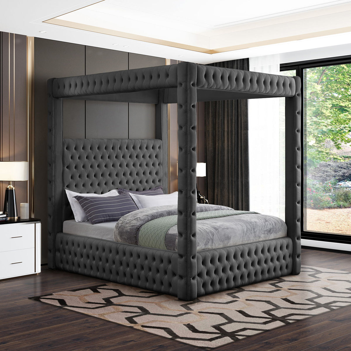 Royal - Bed