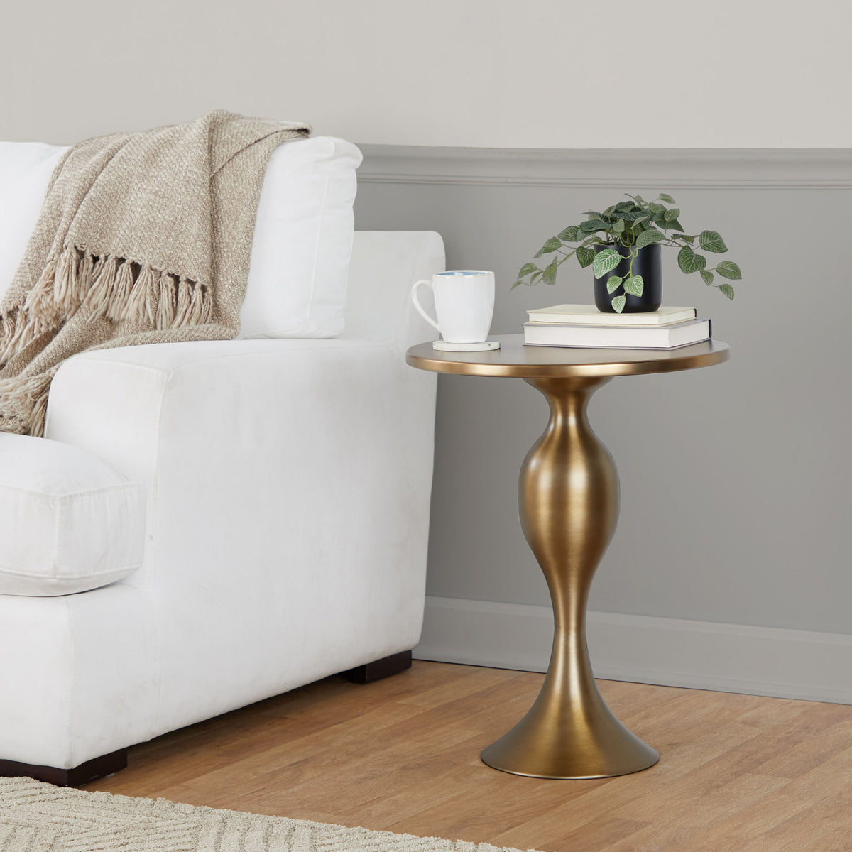 Ashland - Contemporary Table