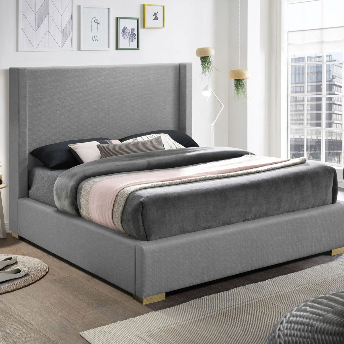 Royce - Bed