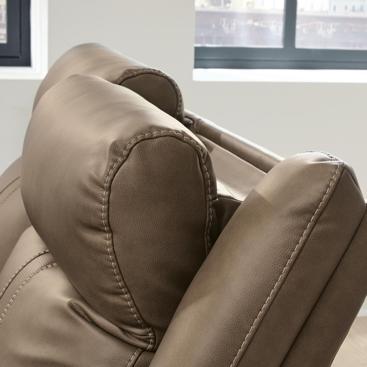 Max-Momentum - Reclining Sectional
