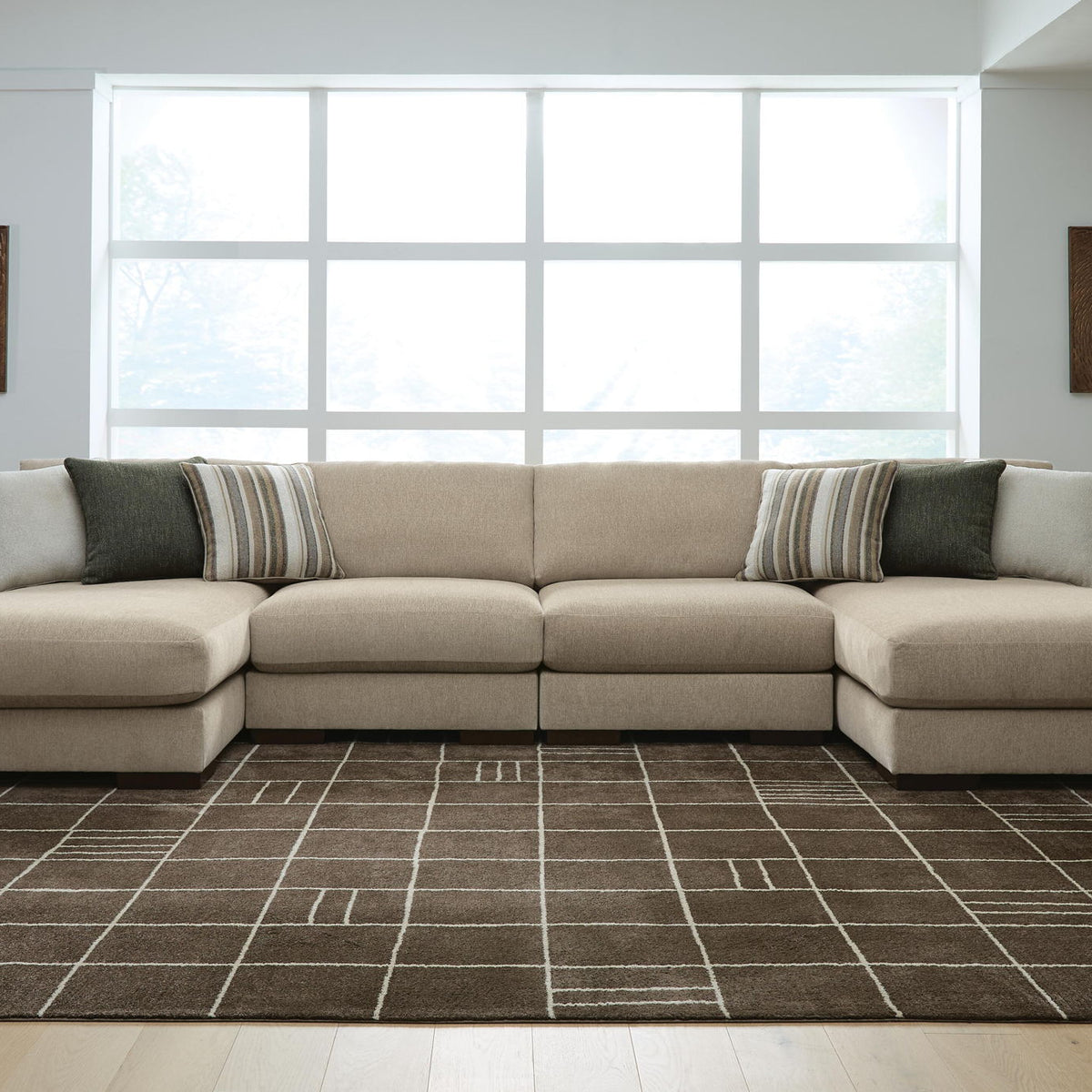 Linenhause - Sectional
