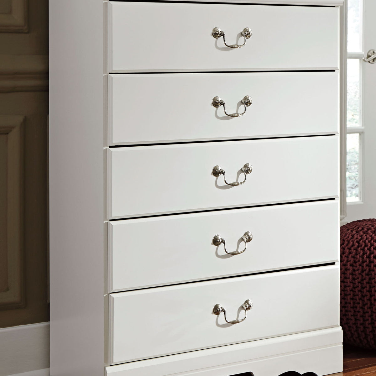 Anarasia - Five Drawer Chest - White
