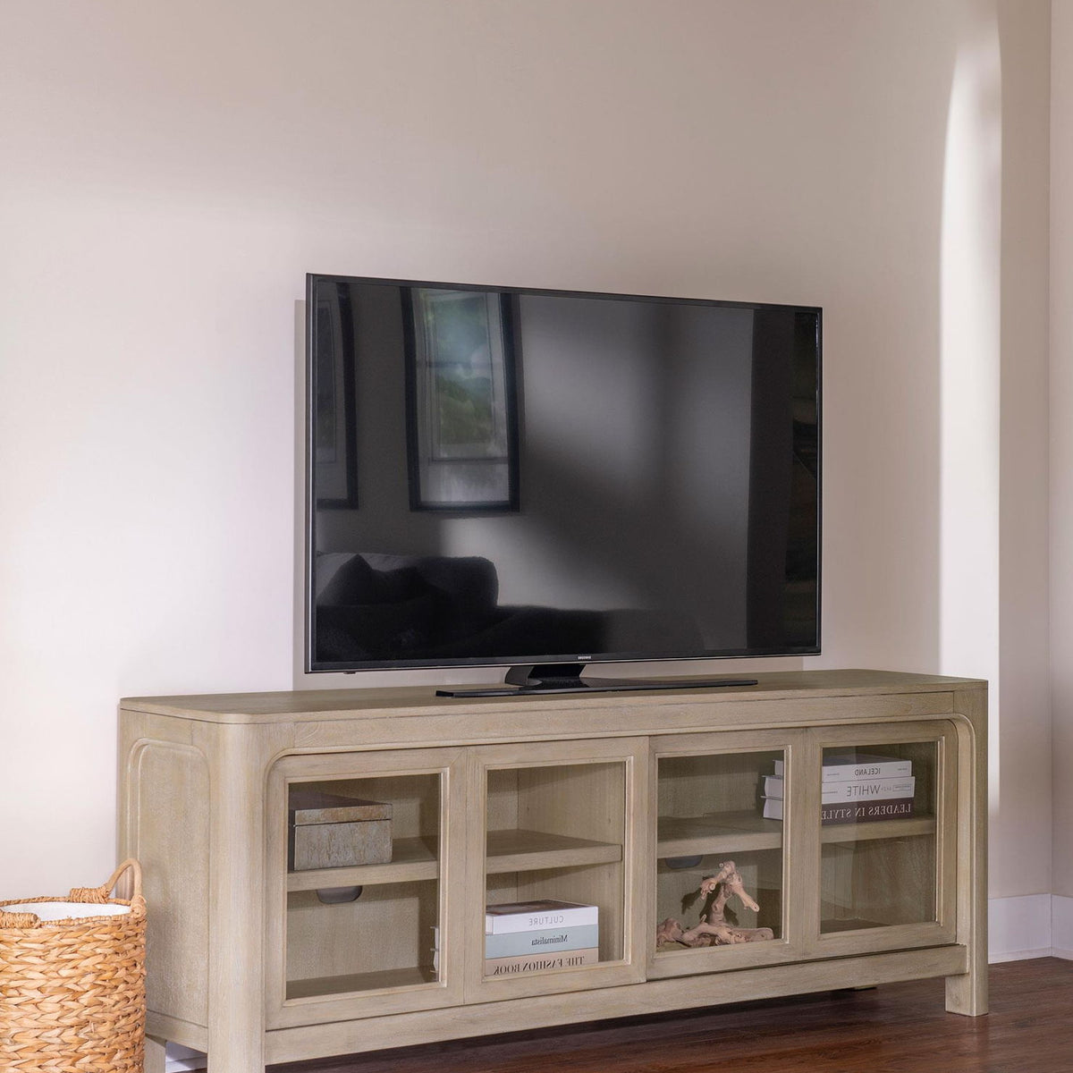 Solano 71-inch 2-door TV Stand Media Console Weathered Mango