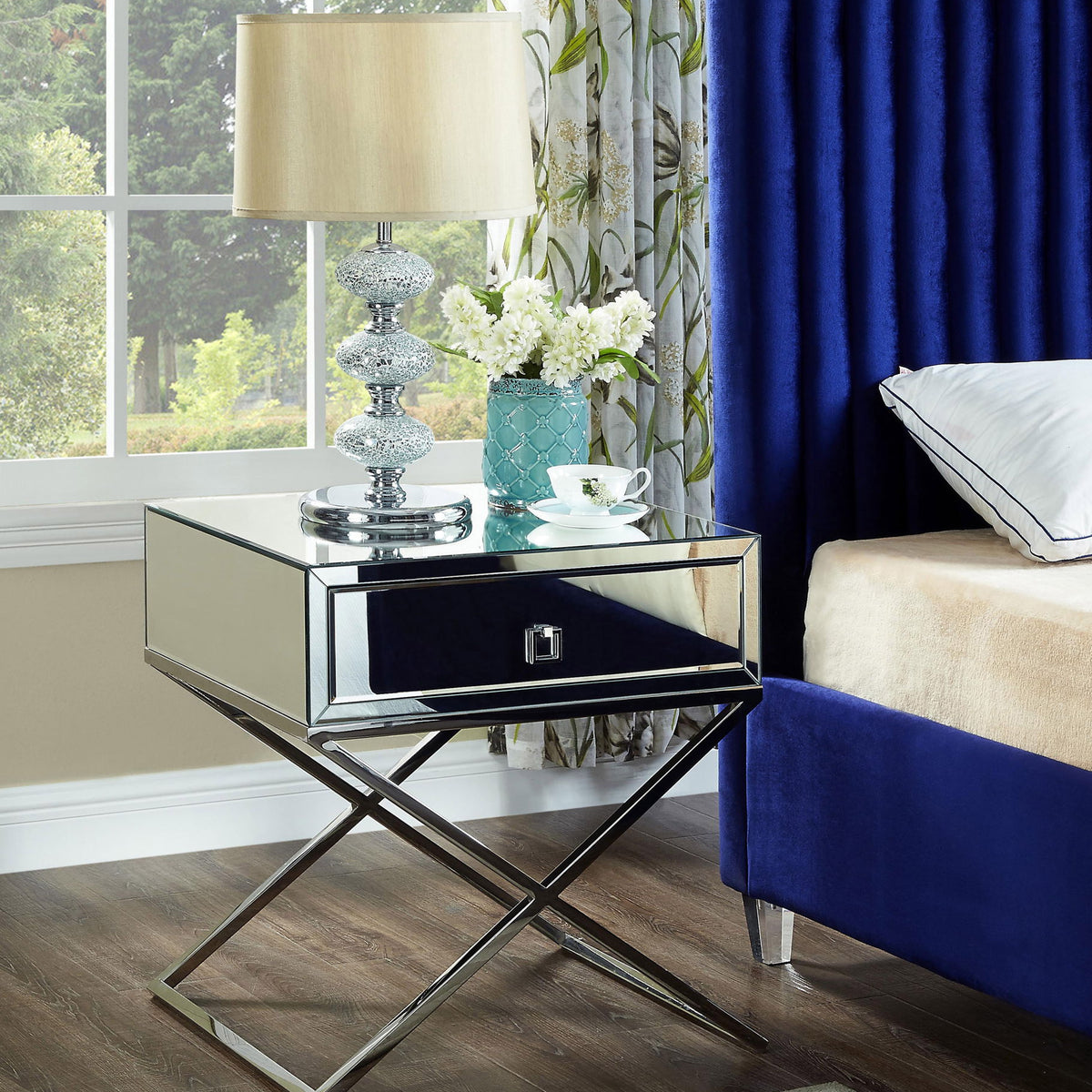 Lynn - Side Table - Chrome