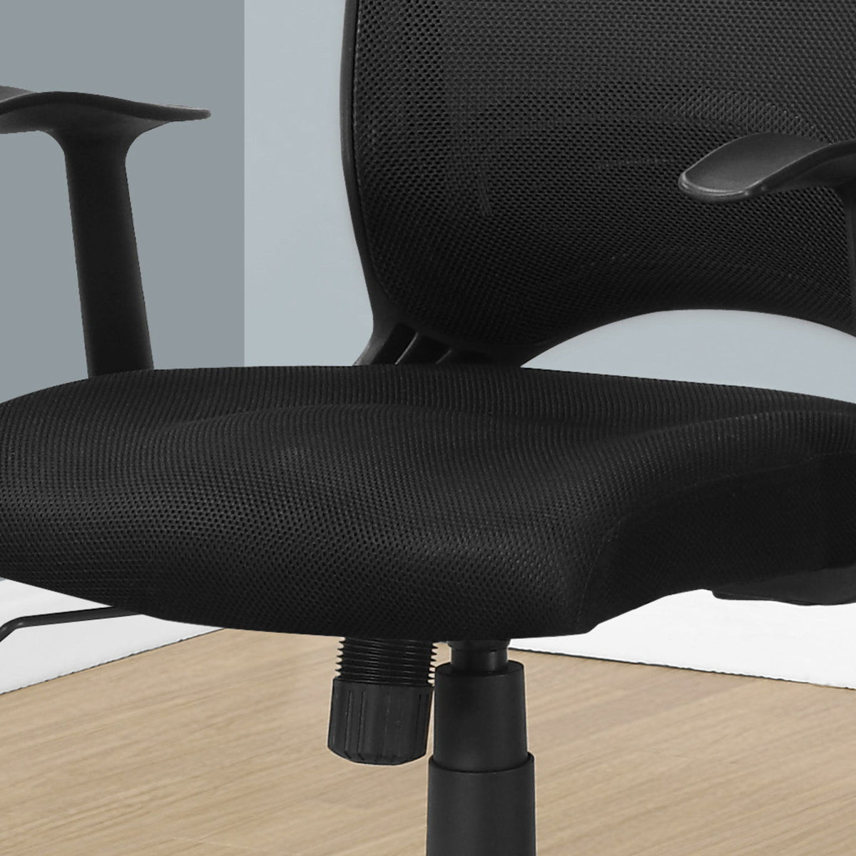 Office Chair, Adjustable Height, Swivel, Ergonomic, Armrests, Mesh - Black