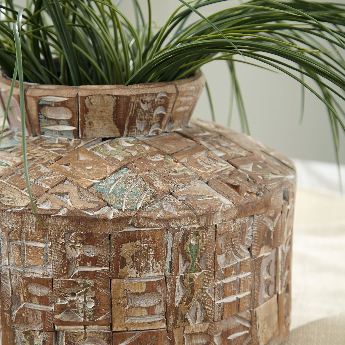 Meltland - Natural / Black - Vase - Square